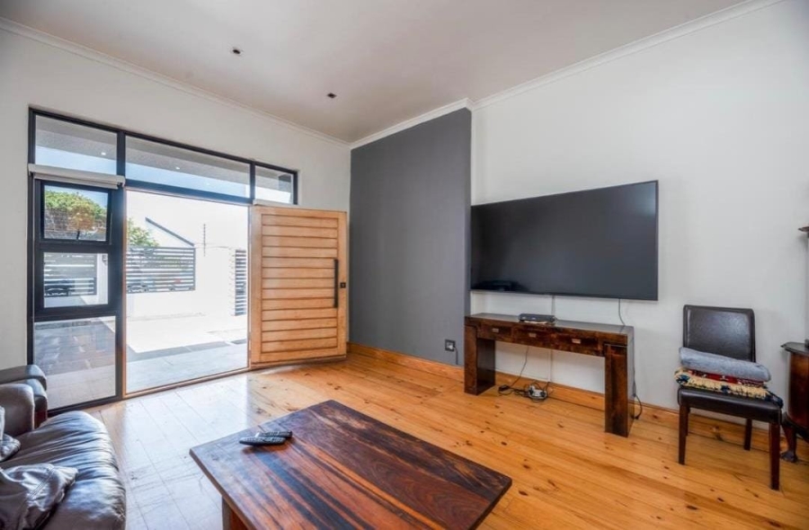 3 Bedroom Property for Sale in Lansdowne Western Cape
